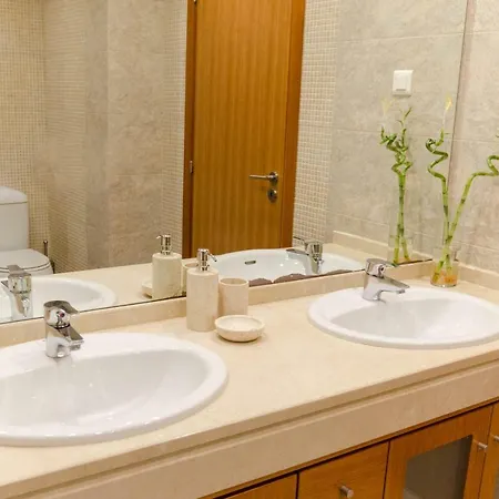 Joivy Graca Luminous 2-Br Apartment With Terrace Lissabon Exterior foto