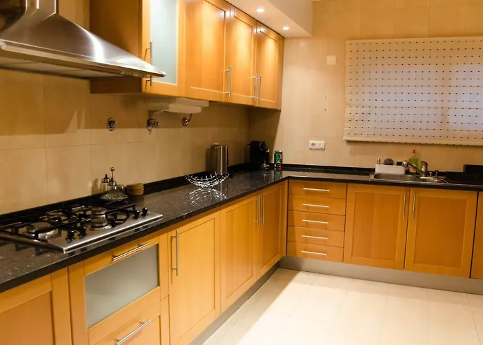Joivy Graca Luminous 2-Br Apartment With Terrace