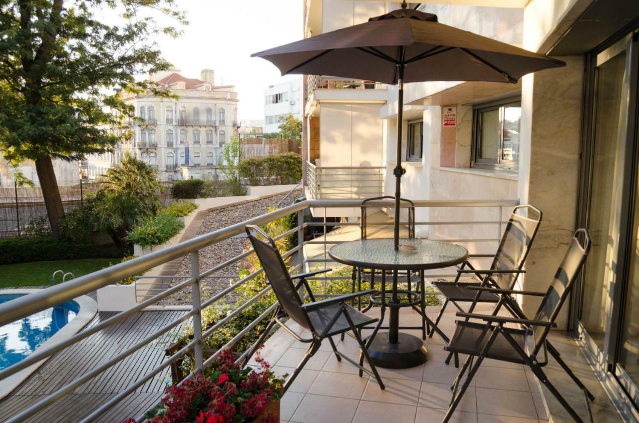 Joivy Graca Luminous 2-br With Terrace Apartment Lisbon